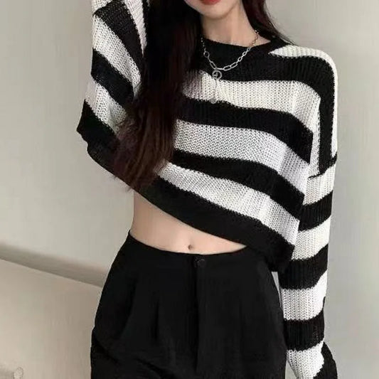 NewStyle Striped Cropped Sweater Women Vintage Oversize Knit Jumper Female Autumn Long Sleeve O-neck Pullovers Tops